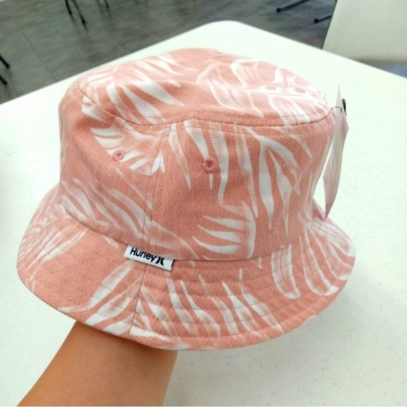 Hurley Bayshore Bucket Hat New with Tags One size fits all Pink Caribbean print - Picture 7 of 8